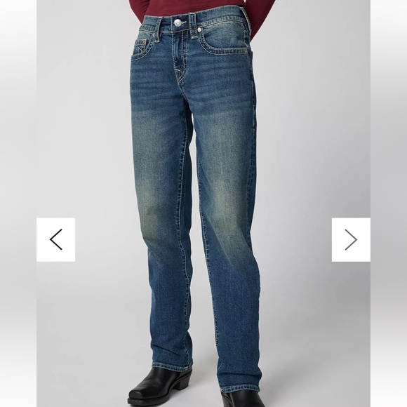 True Religion x UO Ricki Mid Rise Relaxed Jeans - Picture 2 of 5